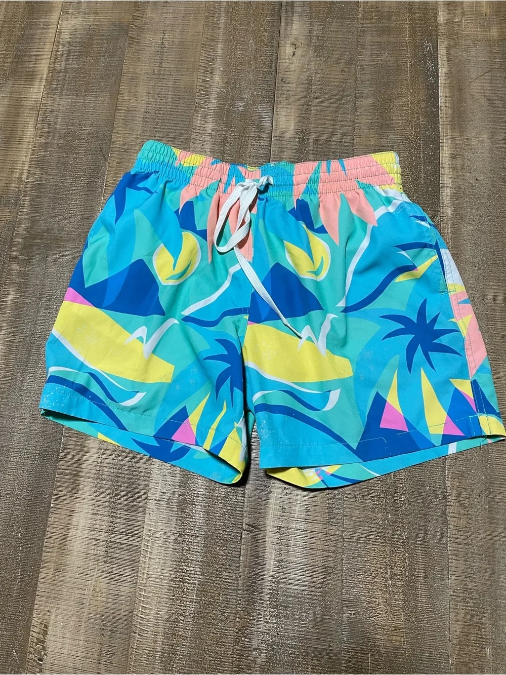 chubbies mens Tropical Print Swim Trunks